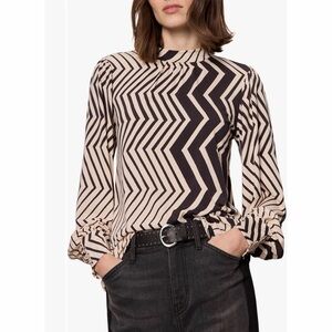 Sanctuary Black and Cream Geometric Blouse Sz Large